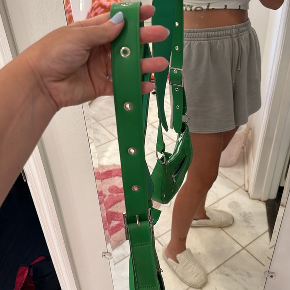 Green purse - Picture 3 of 3